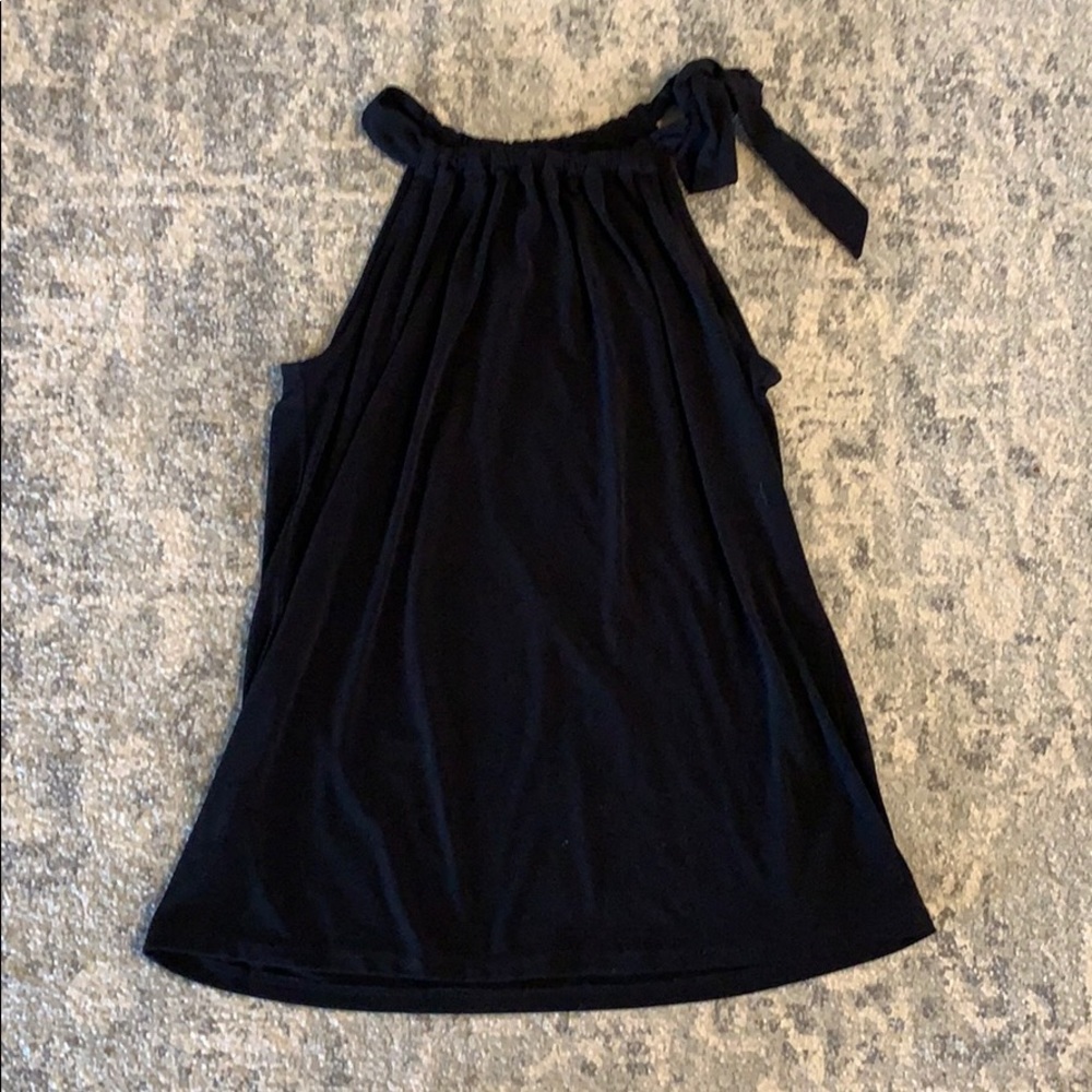 Black top with tie on side